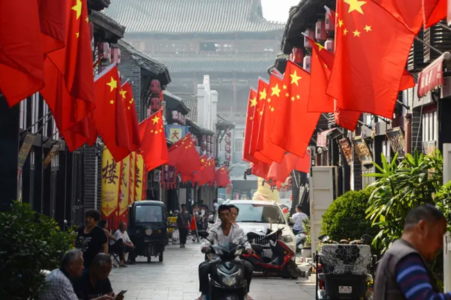 Chinas economy grew 5.3% in the first quarter, beating expectations