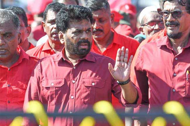 Anura Kumara sets deadline for debate with Sajith on economy