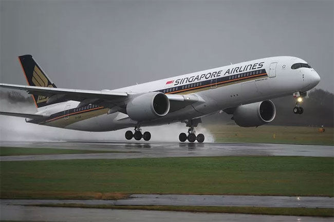 Passenger killed, 30 injured as Singapore Airlines flight hits severe turbulence