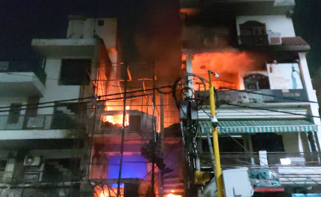 6 newborns killed after major fire at Delhi childrens hospital