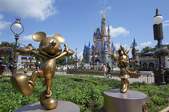  Disney set to invest $17B in Florida parks