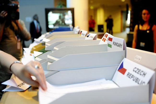 EU elections start with tight Dutch race - exit poll