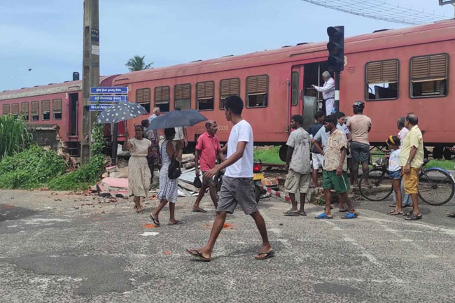 Train services on Coastal Line limited to single track