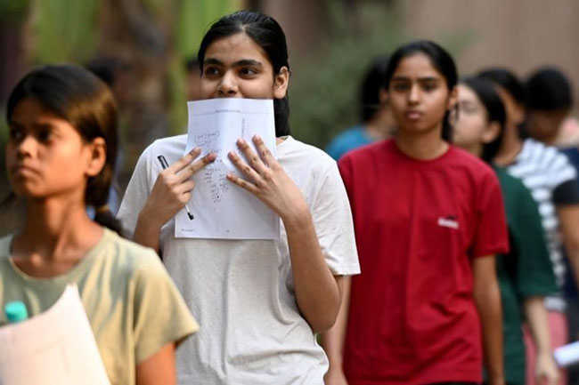 India exam chief sacked after outcry over marks