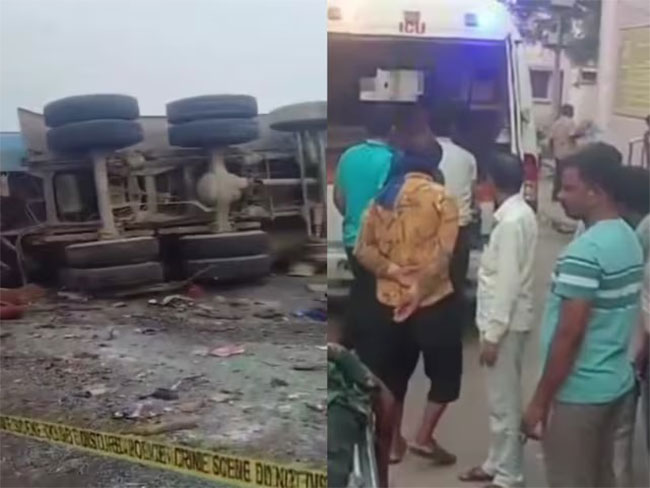 At least 18 dead as bus collides with truck in India