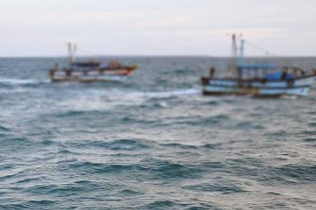 Two Sri Lankan fishing vessels missing with six fishermen onboard