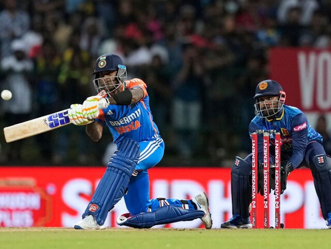 India beat Sri Lanka in rain-curtailed second T20I to win series