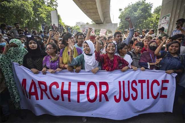 Bangladesh Chief Justice agrees to quit after protesters issue one-hour ultimatum