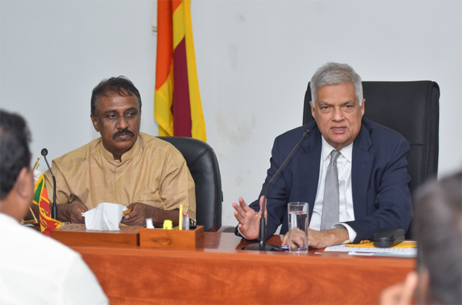 10 transport associations including LPBOA back President Ranil for re-election