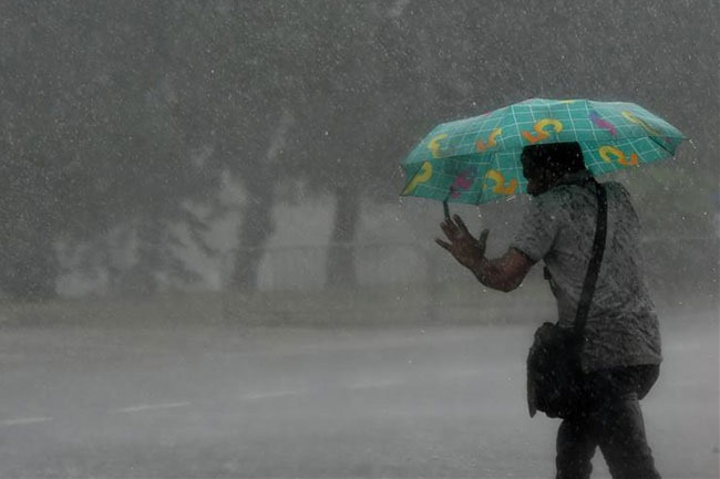  Fairly heavy showers, strong winds expected in parts of the island