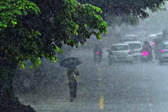 Heavy showers above 100 mm expected in parts of the island