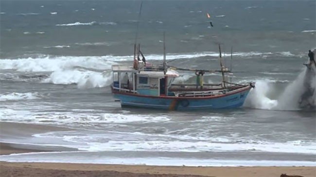 Three Sri Lankan fishermen missing as trawler collides with ship off Galle 