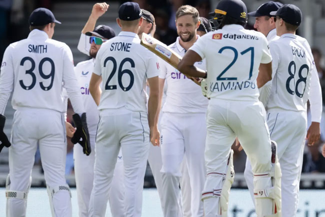  Sri Lanka 263 all out against England in third test