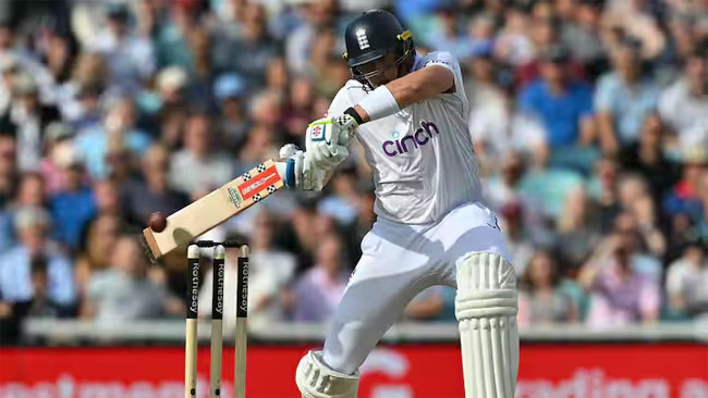 Sri Lanka set 219 to win third Test against England