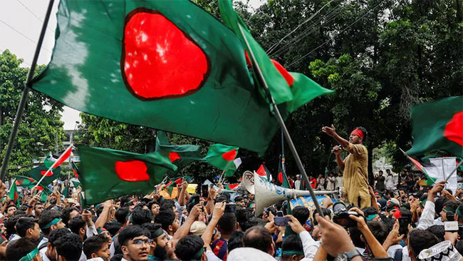 Bangladesh sees fresh protests over increasing age limit for government jobs