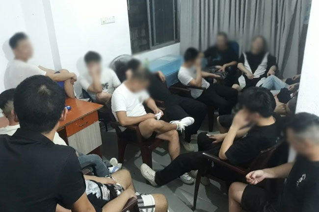 20 Chinese nationals arrested for visa overstay: 437 mobile phones and other devices seized