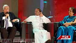 Former Presidents CBK, Maithripala and Ranil share same stage (English)