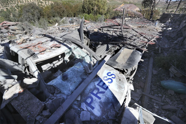 Israeli strikes kill 38 people in Gazas Khan Younis and 3 journalists in southern Lebanon