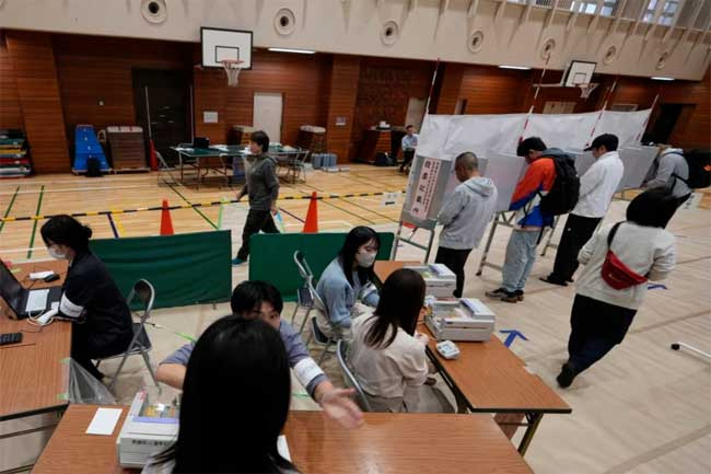 Japan election latest: Polls close; opposition projected to make gains