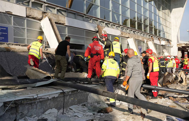 Serbian railway station roof collapse in Novi Sad leaves 14 dead