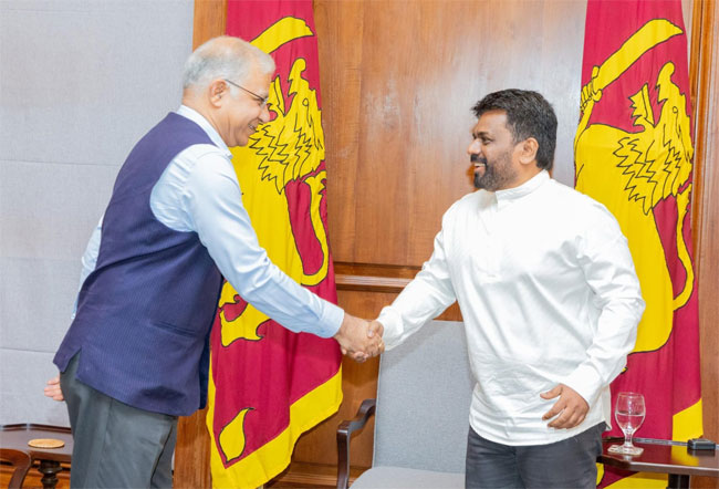 Sri Lankan president discussing with Indian envoy discuss bilateral ties -  BusinessNews.LK 