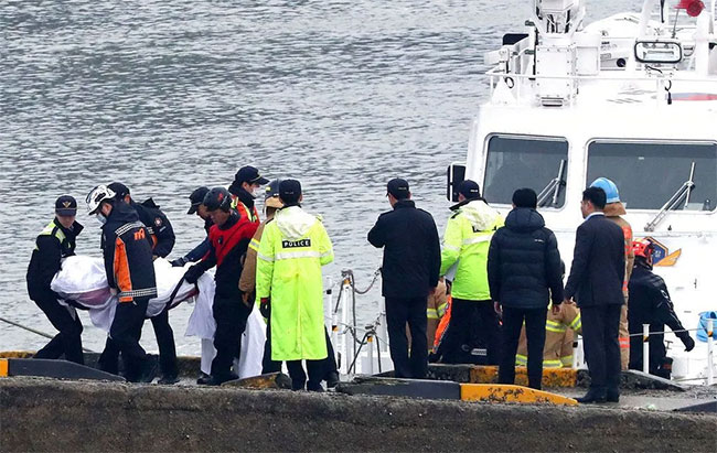 Two dead and 12 missing after fishing boat sinks off South Korea