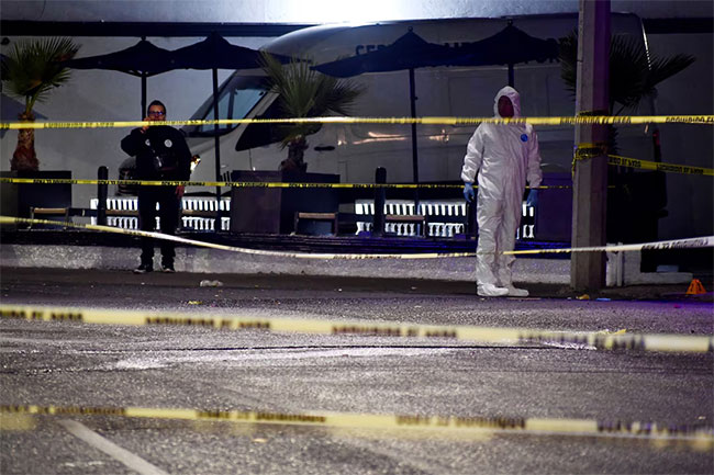 Gunmen kill 10 in bar shooting in Mexicos Queretaro state