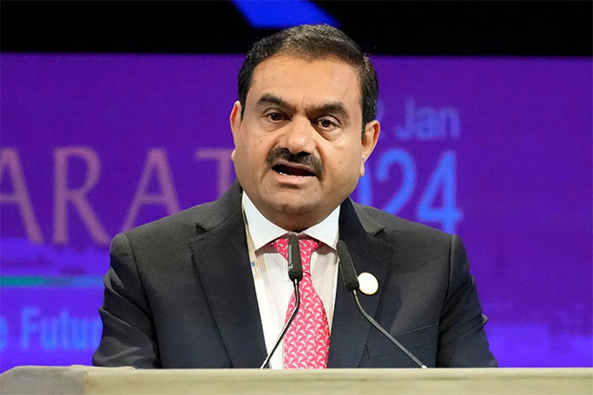 Billionaire Gautam Adani of Indias Adani Group charged in US with bribery; bond deal pulled