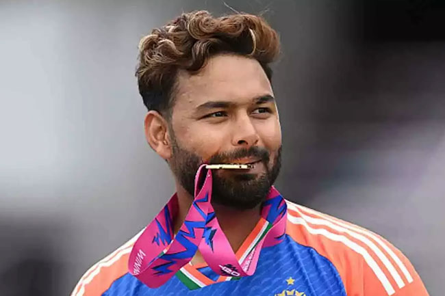   IPL Auction: Rishabh Pant sold for record-breaking INR 27 crore, surpasses Iyer