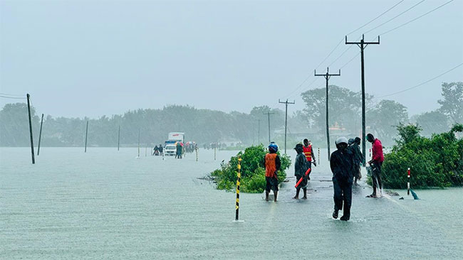 Over 77,000 people affected by adverse weather in Sri Lanka