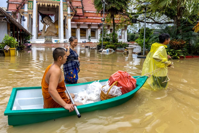 Malaysia and Thailand flooding kills at least 12