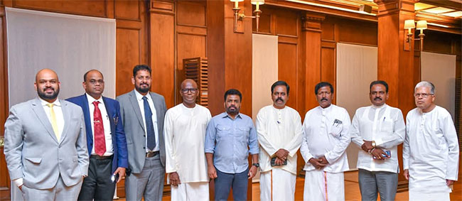 President Dissanayake engages in discussion with ITAK MPs