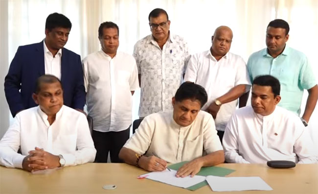 SJB MPs sign no-confidence motion against Speaker