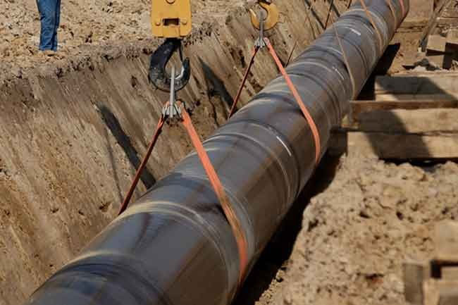 Minister denies agreement on Indian oil pipelines in Sri Lanka