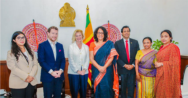 Ambassador of Norway calls on PM Harini