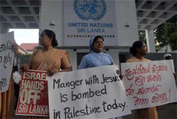 Protest in front of UN Office