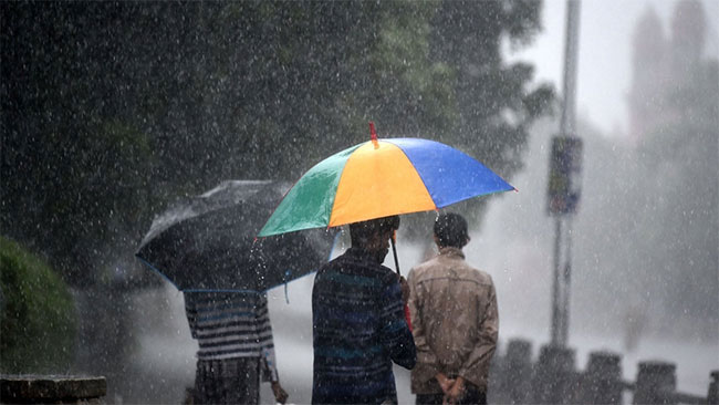 Several spells of showers expected in parts of the country