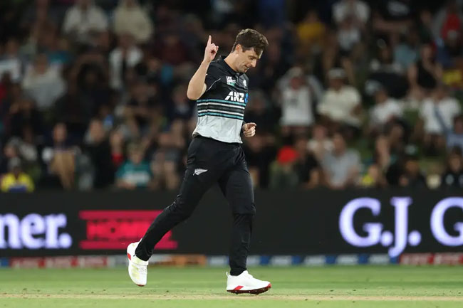   New Zealand beat Sri Lanka by 8 runs in first T20