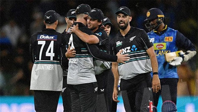 New Zealand thrash Sri Lanka in 2nd ODI to win series