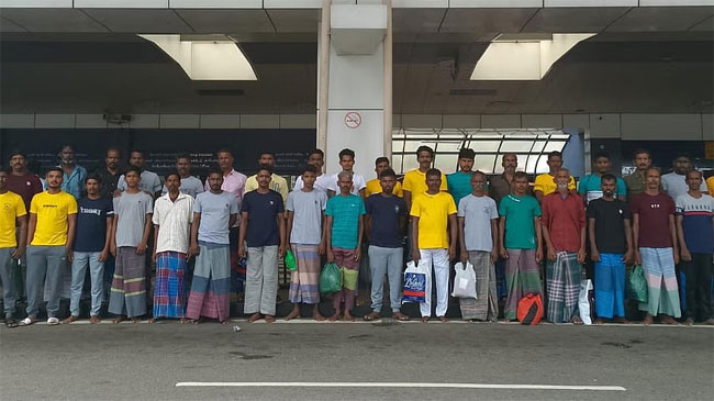 Sri Lanka repatriates 41 Indian fishermen