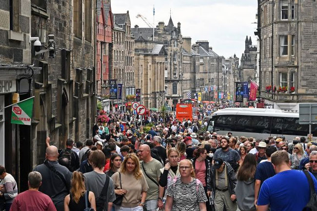 Edinburgh to tax tourists for overnight stays