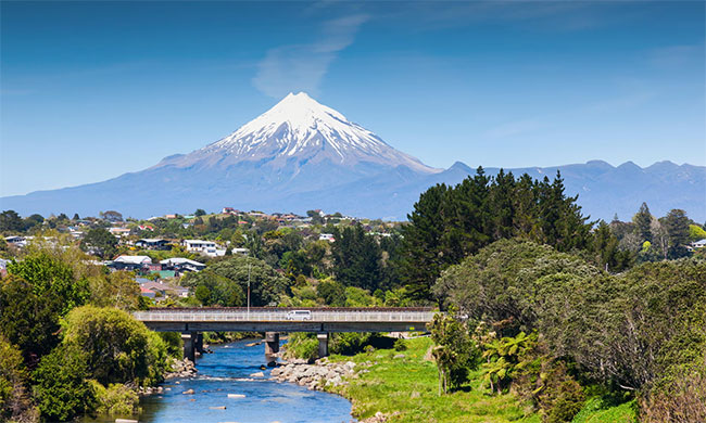 New Zealand mountain gets same legal rights as a person