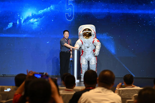 China plans to send flying robot to search for water on the moons far side