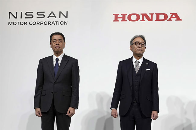 Carmakers Nissan and Honda call off merger talks