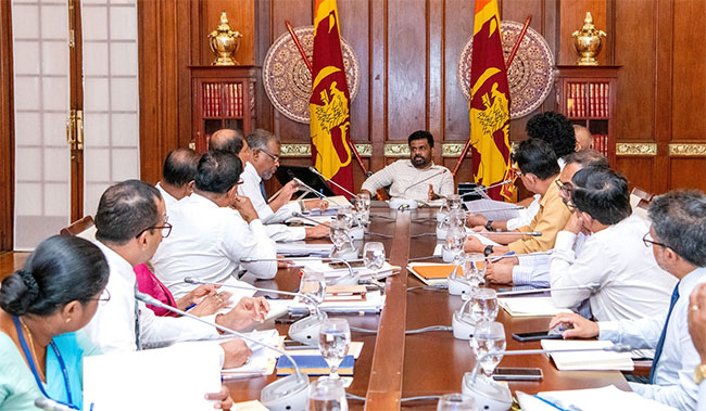 Preliminary discussion on finalizing Budget 2025 held under Presidents patronage