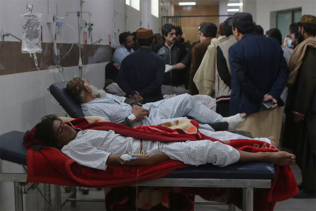 Pakistan blast kills 11 people near mine, officials say