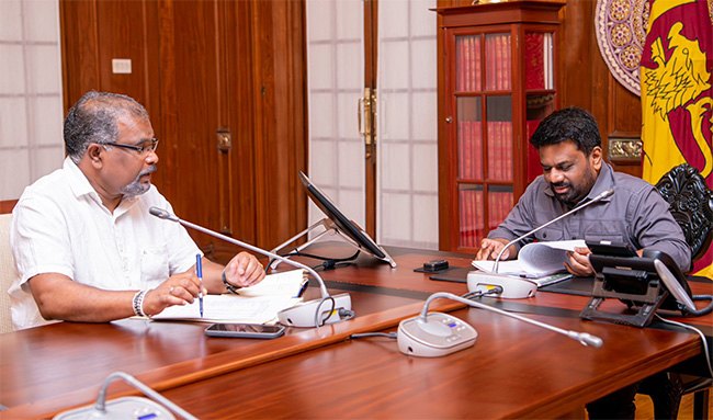 President Dissanayake reviews final draft of Budget 2025