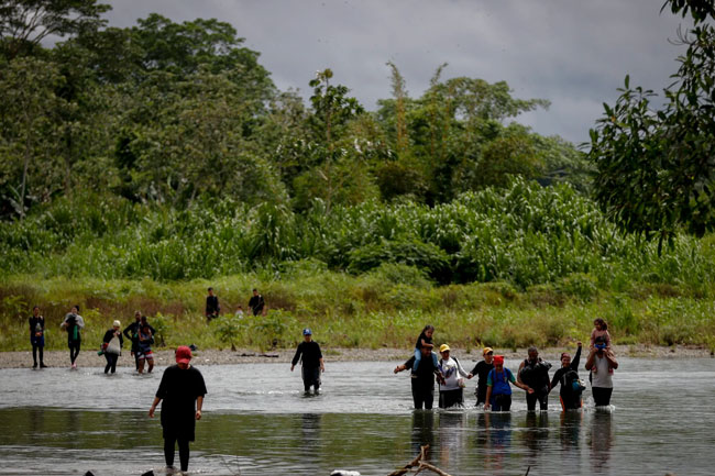 Sri Lankans among migrants deported from US to Panama, moved to jungle region