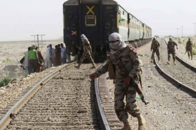 More than 100 passengers rescued from Pakistan train attack