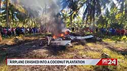 SLAF training aircraft crashes in Wariyapola (English)